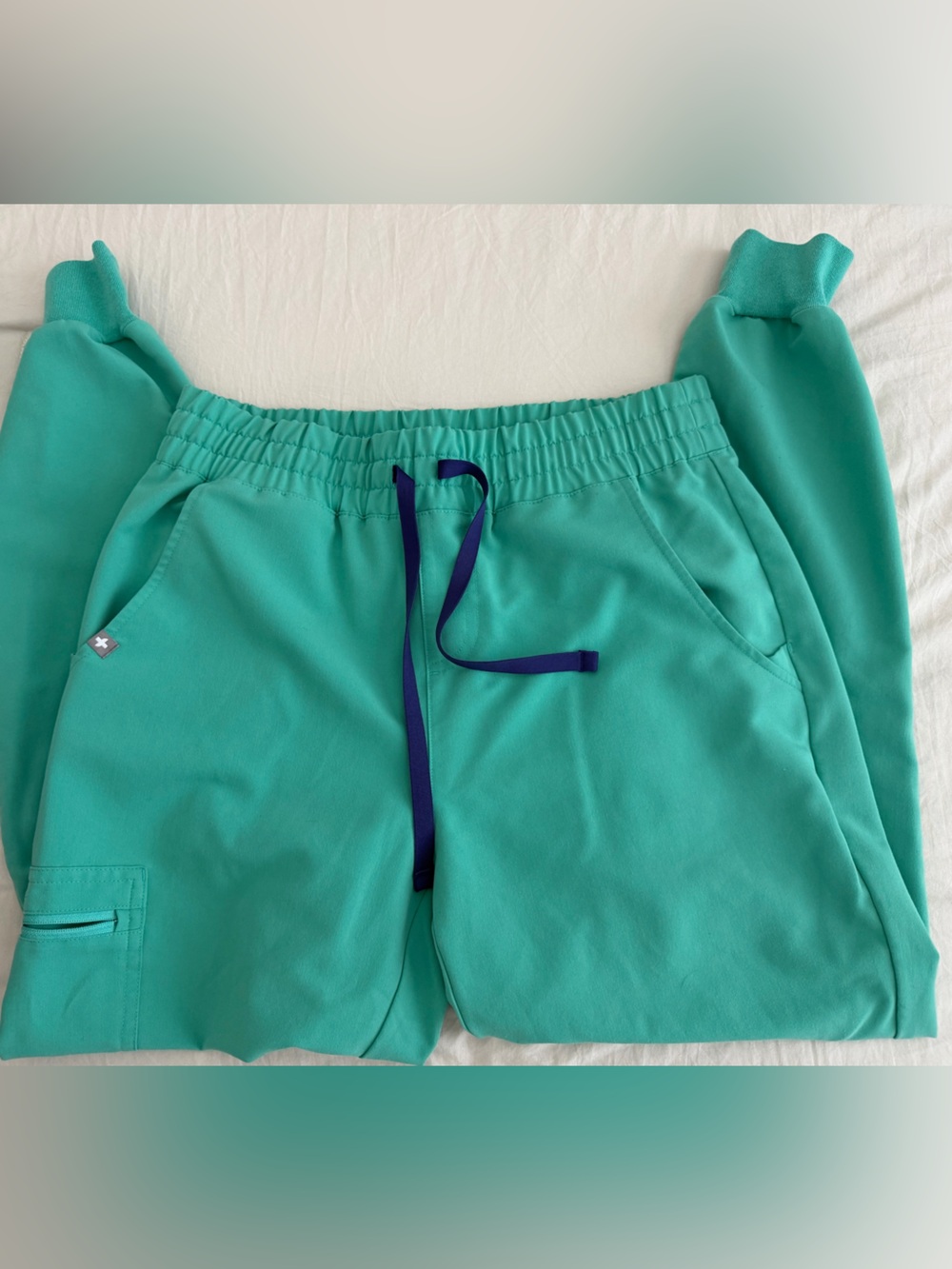 Figs Women’s Joggers in Surgical Green